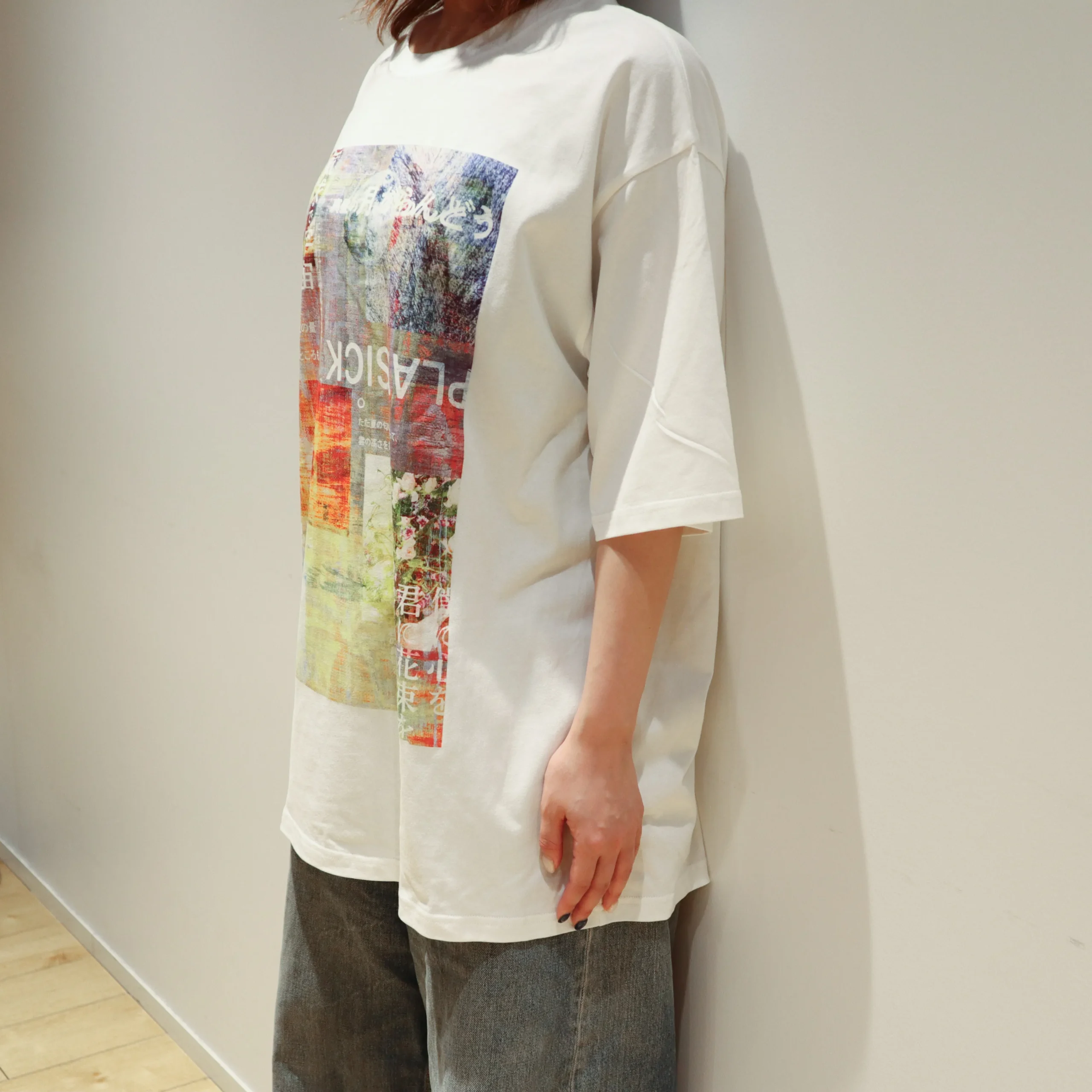 二人称展 Tシャツ C White