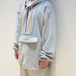 二人称展 ハーフジップパーカー